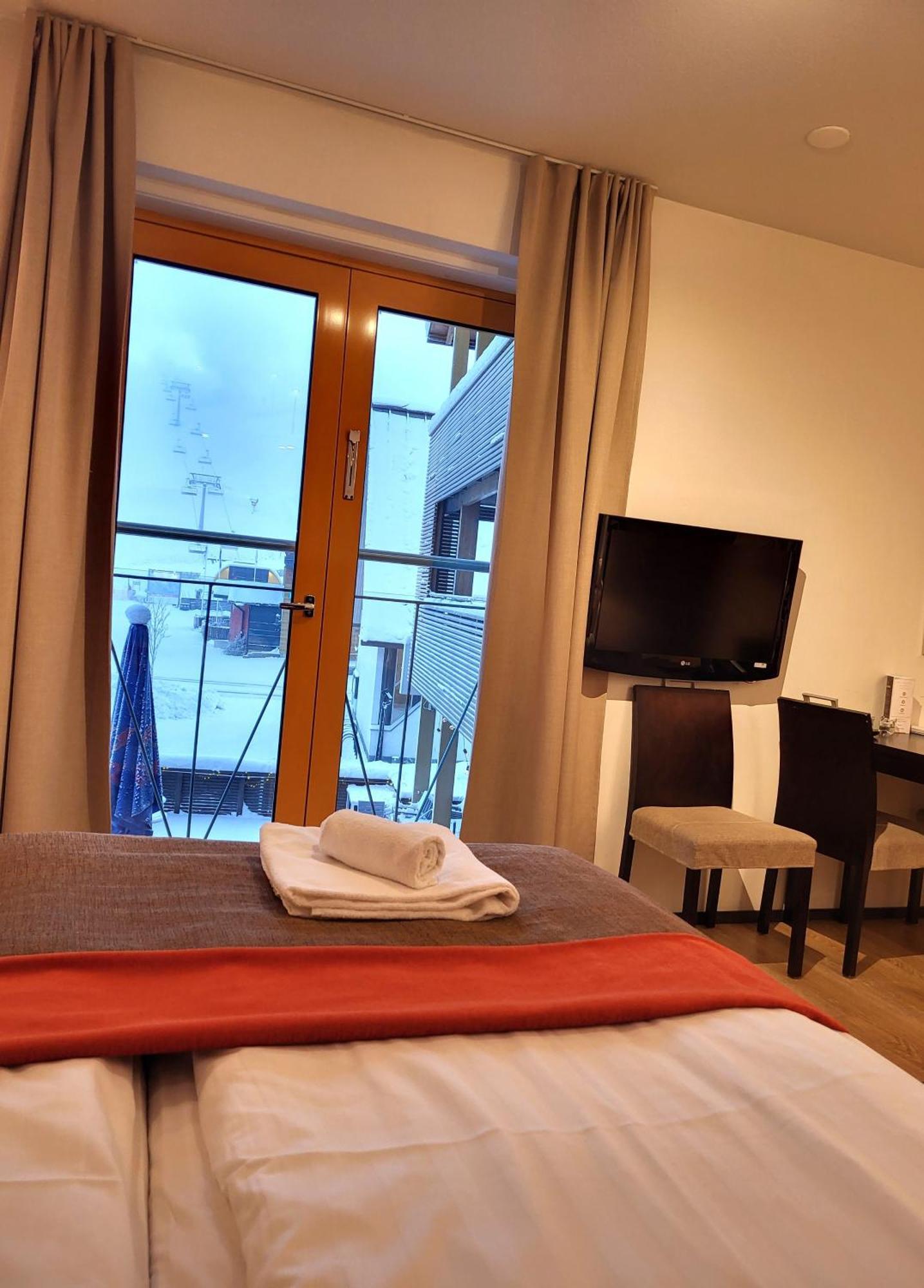 Levi Suites Levi Gold Luaran gambar